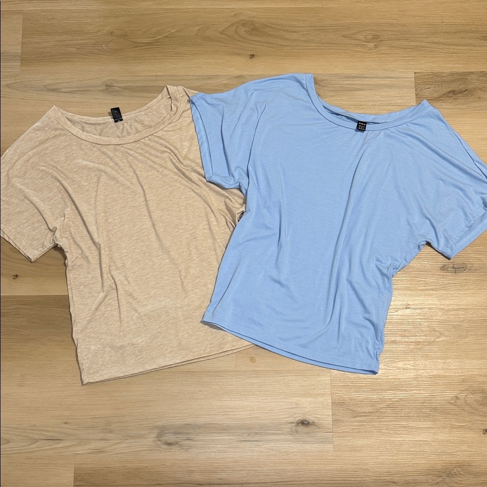 Two Casual Women's Tops in Blue & Tan Dolman sleeve Medium 6
